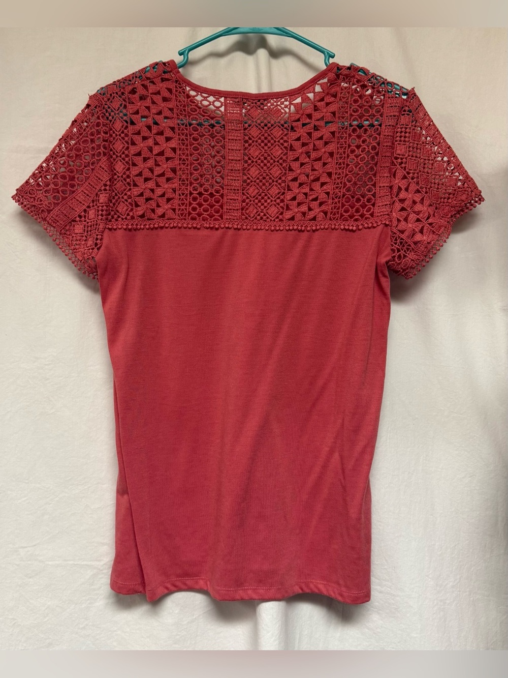 Crochet Yoke Short Sleeve Tee